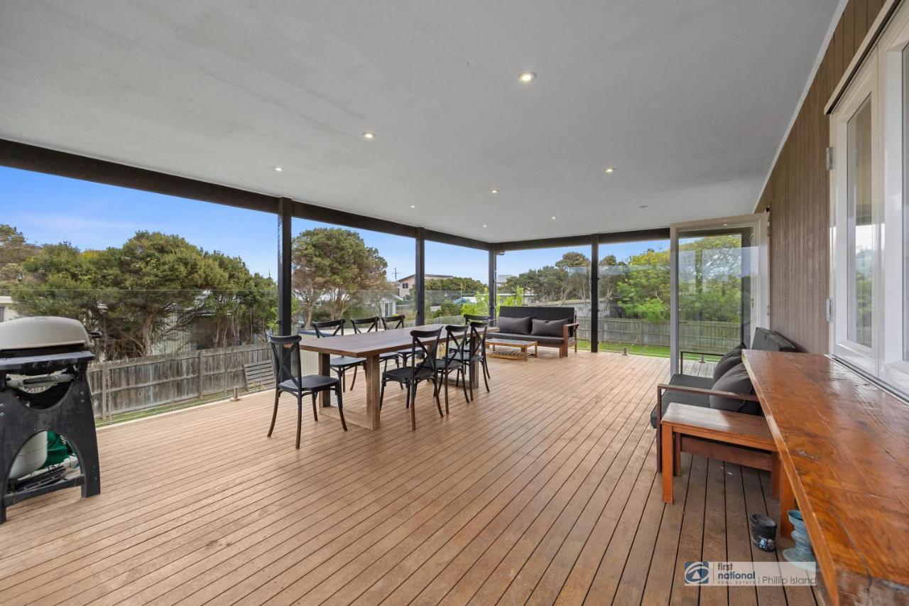 Beach House On Fern Villa Surf Beach Exterior photo