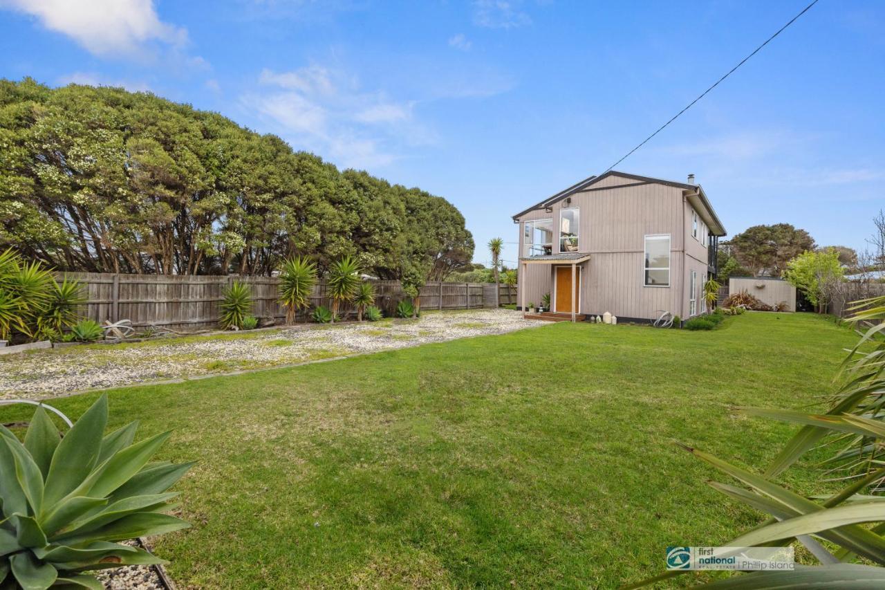 Beach House On Fern Villa Surf Beach Exterior photo